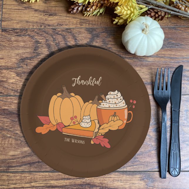 Prato De Papel Feliz Pumpkin Tudo Papel Castanho (Cute Thanksgiving dinner brown paper plates .Personalize them with your family's name if you wish .
)
