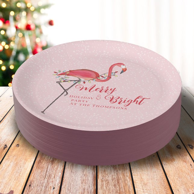 Prato De Papel Feriado Natal - Luzes de corda Feliz e Brilho ("Merry & Bright" Whimsical cute holiday pink flamingo paper plate. )
