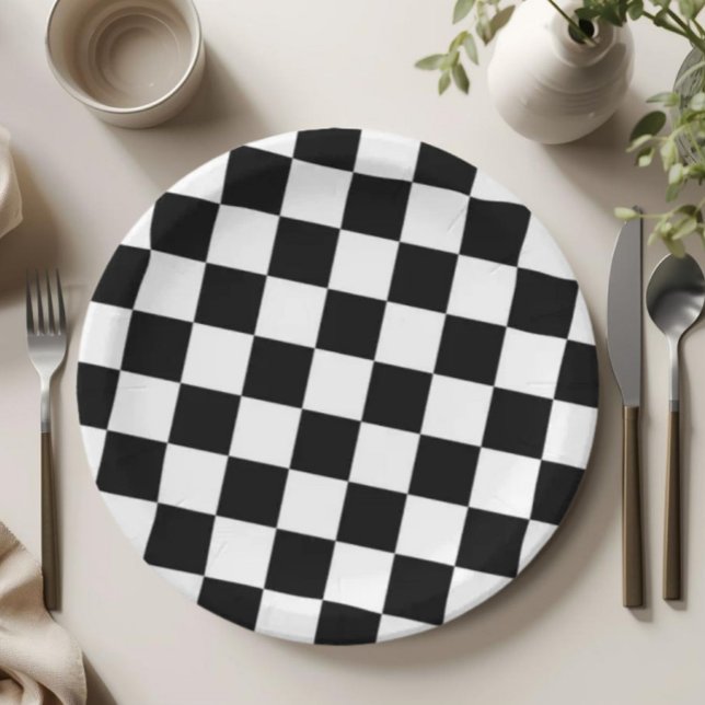 Prato De Papel Festa de Aniversário com Padrão Xadrez Preto e Bra (Checkered Black and White Plate, Black and White Party Decor, Checkered Party Plates, Two Cool Party)