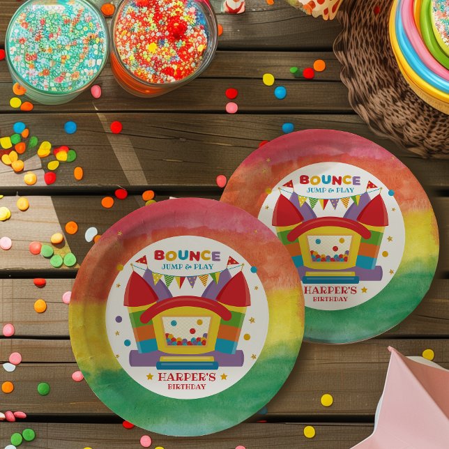 Prato De Papel Festa de aniversário da Casa do Arco-Íris (Let our rainbow bounce house birthday party plates, take your little one’s big day to new heights.)