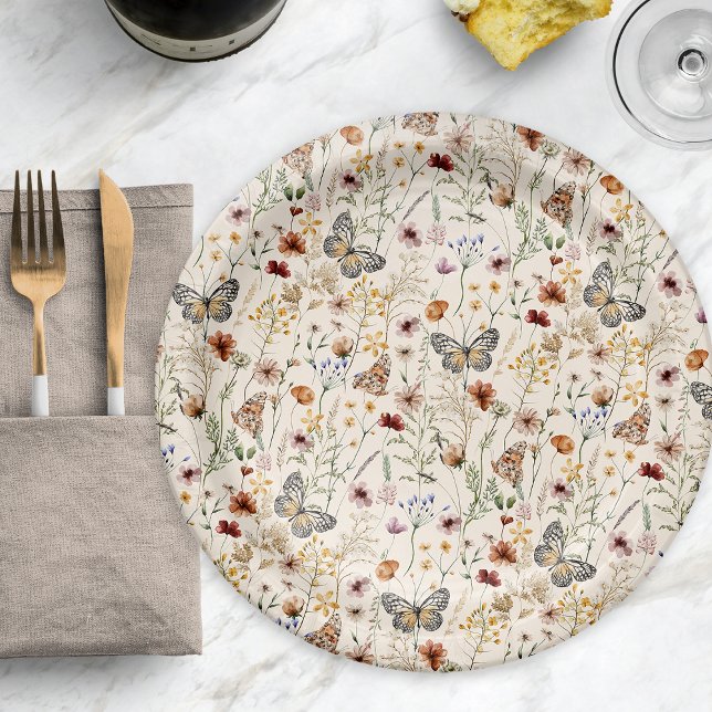 Prato de Papel Floral Boho (Boho Floral Paper Plate with Butterflies by Painted Paperie
)