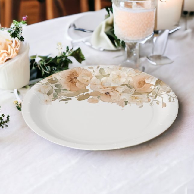 Prato De Papel Flores de Casamento Elegantes Verde e Rosa (Elegant Wedding Flowers Muted Green Peach Paper Plates from Ricaso)