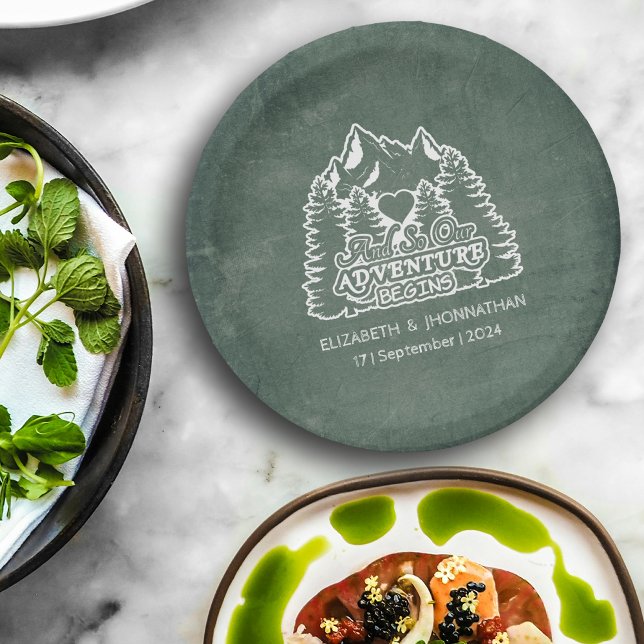 Prato De Papel Forest Adventure começa com o casamento verde russ (Criador carregado)