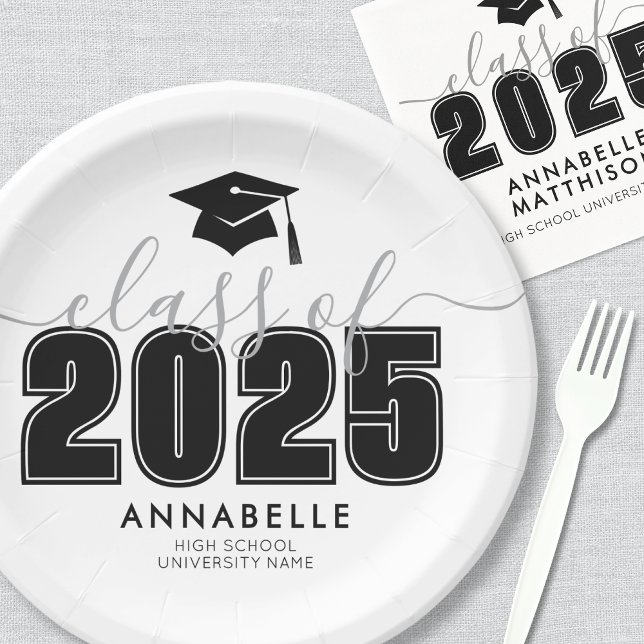 Prato De Papel Formando Festa de formatura branco preto (Graduate Black White Graduation Party Paper Plates)