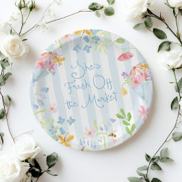 Prato De Papel Fresco Fresco Do Mercado De Flores Selvagens