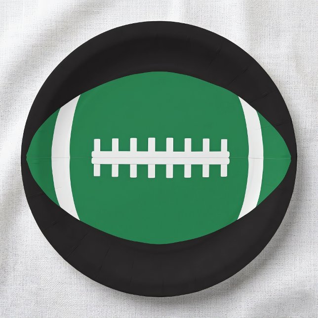 Prato De Papel Futebol do Partido/Banquet Green (Green football paper plates on white tablecloth. Great for football parties and events.)