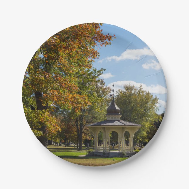 Prato De Papel Gazebo de Outono no Maple Park (Frente)