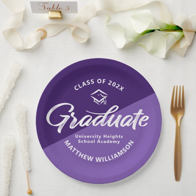 Prato De Papel Ícone de Gorro de Graduação em Roxo Negrito Rétro (Casamento)