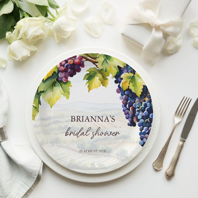 Prato De Papel Impressão de chás de panela de Verão (Vineyard winery summer grape bunches bridal shower monogram printed paper plates personalized decor)