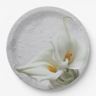 Prato De Papel Lírios Calla em fundo texturizado