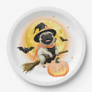 Prato De Papel Louco Feliz Halloween Pug Dirigindo uma vassoura v