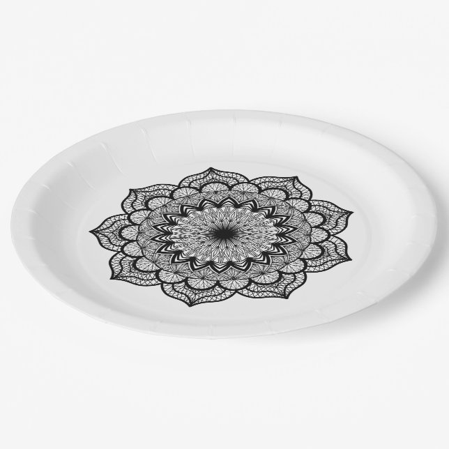 Prato De Papel Mandala Preto em Fundo Branco (Inclinado)