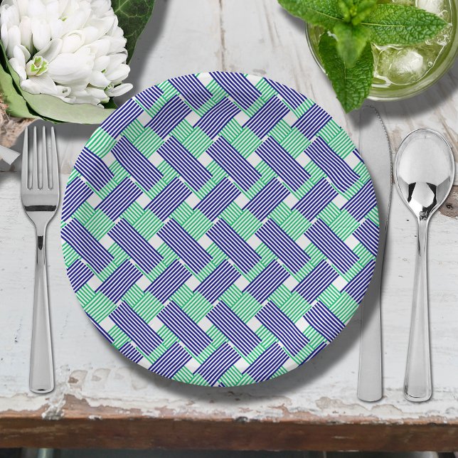 Prato De Papel Marinho Blue e Green Stripes (Blue and green diagonal stripes paper plates)