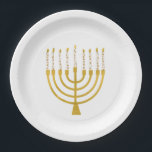 Prato De Papel Menorah Hanukkah Celestial Velas Desenhando Casame<br><div class="desc">Velas de folha de ouro falsa para a comemoração de Chanucá. A ilustração menorah Whimsical com estrelas brancas cobria velas celestiais em um falso suporte de velas menorah dourada. Menorah elegante casamento estrelado Hanukkah ilustrava presentes de design e produtos de papel.</div>