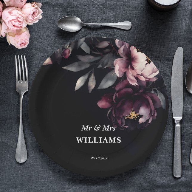 Prato De Papel Nó escura, elegante e ladrão de peões modelo (Dark moody noir elegant burgundy peonies template paper plates personalized wedding tableware)