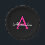 Prato De Papel Nome do Monograma Girly Black Script Hot-Pink<br><div class="desc">Monograma Rosa Quente e Preto Adicionar suas Próprias Placas de Grupo de Script do Nome. Isto faz o doce e perfeito aniversário de 16 anos,  casamento,  chá de panela,  aniversário,  chá de fraldas ou festa de solteira presente para alguém que ama luxo de luxo e estilos quíticos.</div>
