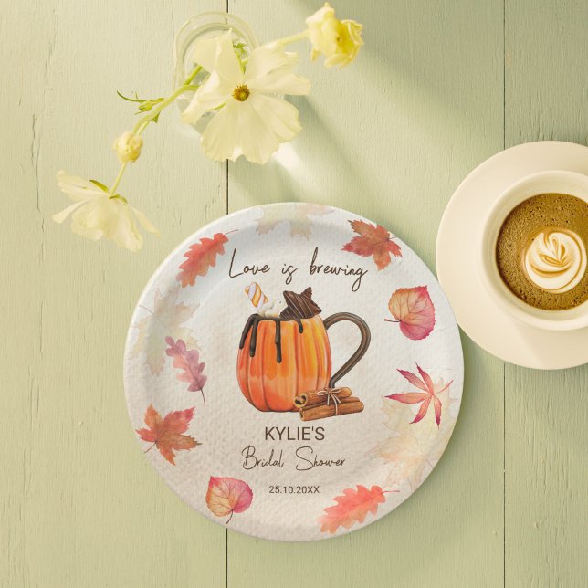 Prato De Papel O amor está fervilhando noivado de outono monogram (Love is brewing fall bridal shower monogrammed printed  paper plates pumpkin mug hot chocolate maple)