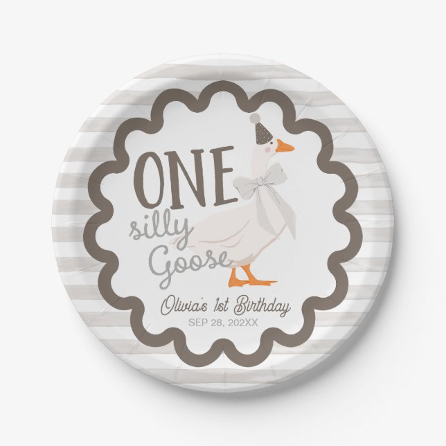 Prato De Papel One Silly Goose Beige Bow 1st Birthday (Frente)