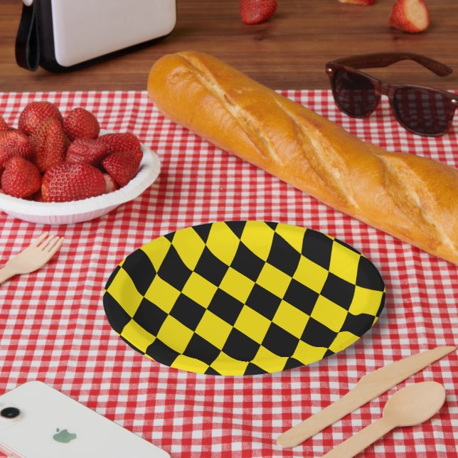 Prato De Papel Padrão de Sinalizador Diamante da Baviera Preta e  (Piquenique)