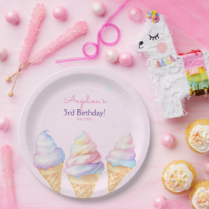 Prato De Papel Placas de festa de aniversário com sorvete doce.