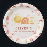 Prato De Papel Primeira Viagem Em Torno Do Sol | Parte primeiro a<br><div class="desc">Começando com um fabuloso convite impresso, defina o tom com um design exclusivo e depois carregar o tema através do evento inteiro. Seu evento será perfeito do começo ao fim com pequenos extras especiais. Na festa, considere favoritos para festas personalizados para um toque especial extra. Apresentando ambas as ilustrações de...</div>