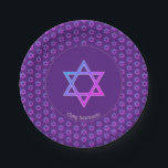 Prato De Papel Roxo Elegante | ESTRELA DE DAVI<br><div class="desc">Estrela roxa Elegante de placas de papel DAVID, mostrando com um Magen David colorido em um padrão de títulos. No centro, há uma imagem de uma estrela maior de David. Por baixo, o texto diz CHAG SAMEACH. Isso é personalizável para que você possa adicionar sua saudação e/ou nome, etc. Este...</div>