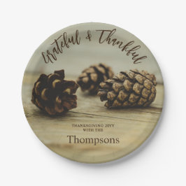 Prato De Papel Rustic Pinecones Custom Family Name Thanksgiving