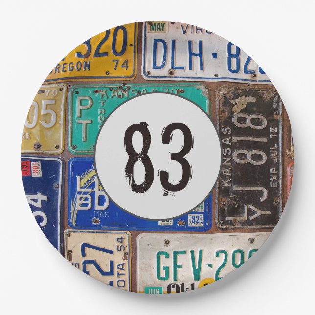 Prato De Papel Rusty License Plates 83º Aniversário (Frente)
