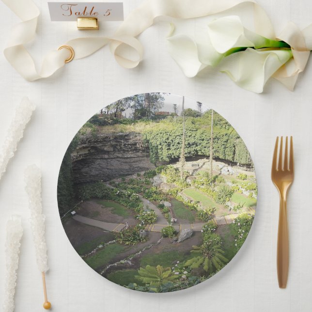 Prato De Papel Santuário Oculto de Umpherston Sinkhole (Casamento)