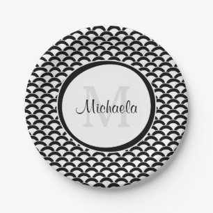 Prato De Papel Scallops preto e branco modernos monograma e nome