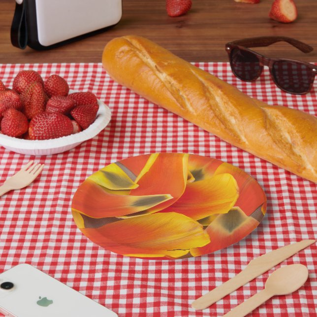 Prato De Papel Tulipas Laranja Vibrantes Fotografia (Piquenique)