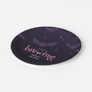 Prato De Papel Um Bebê Está Fazendo Chá de fraldas Estranho