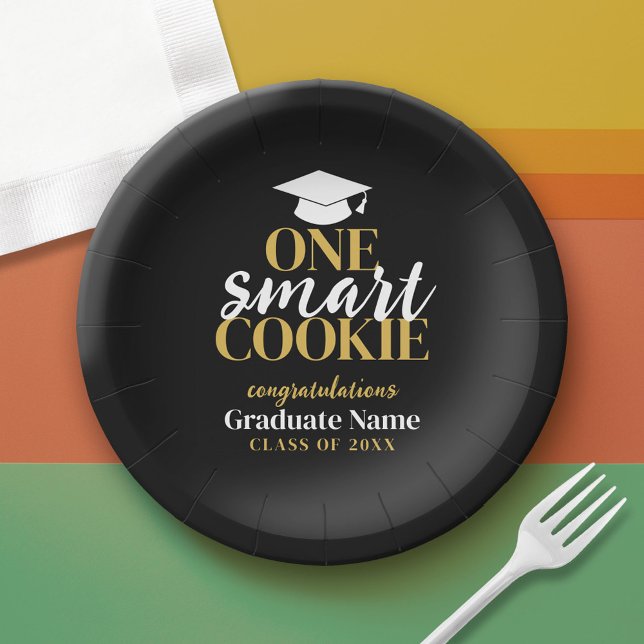 Prato De Papel Um Biscoito Inteligente - Graduação Dourada Preta  (Custom Graduation Paper Plate)
