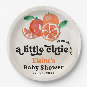 Prato De Papel Uma Pequena Cutie Está No Caminho Do Chá de fralda