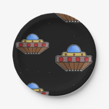 Voando ufo no espaço preto