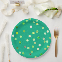 Pratos de festa de papel verde com espirais de bol