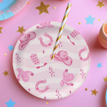 Pratos de papel de aniversário da vaqueira cor-de-