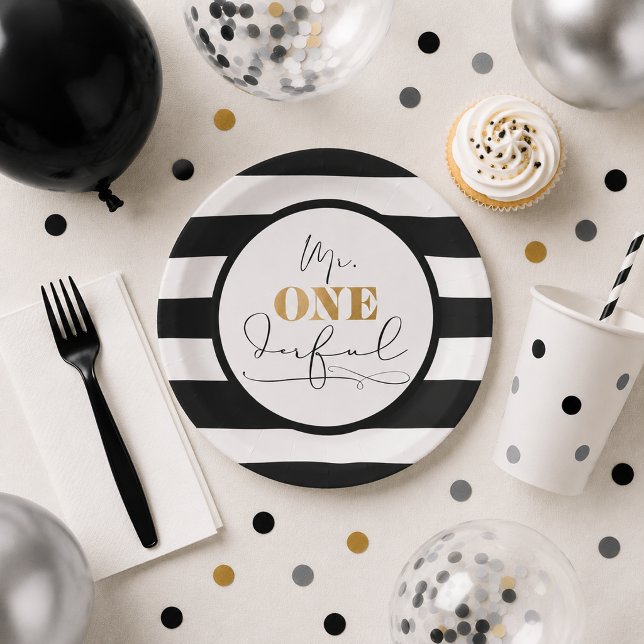 Pratos de papel listrados preto e branco Mr. Onede (Mr. Onederful Paper Plates)