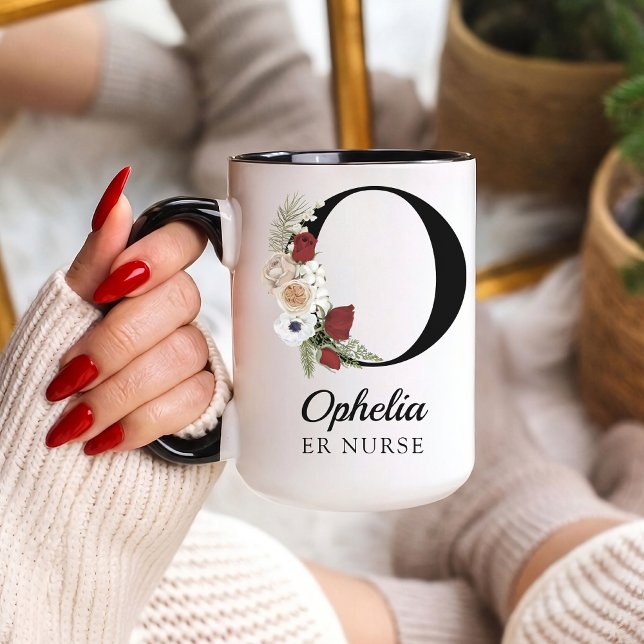 Presente de Caneca Personalizada com Inicial Flora (Personalized Monogram Floral Alphabet Mug for Mom, Grandma, Teacher, Nurse, Lawyer or Bridesmaid)