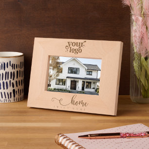 Presente De Fechamento Do Realador De Logotipo Da