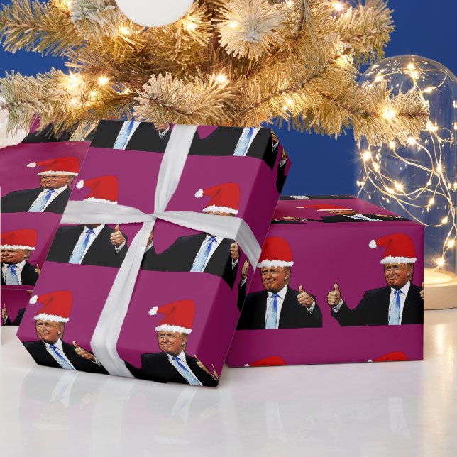 PRESENTE DONALD TRUMP VESTINDO PAPEL DE EMBALAGEM SANTA HAT (Feriados)