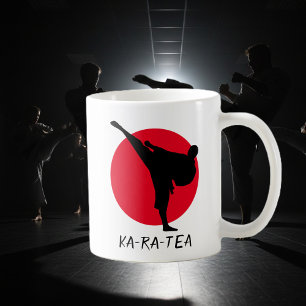 Presente engraçado da caneca de café do karaté 