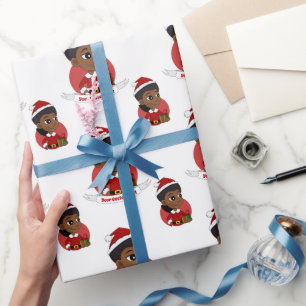 Presente Garota de Natal com um Papel de Moldagem Afro