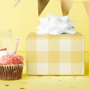 Presente Gingham Amarelo Para O Papel De Embalagem Do Baby 