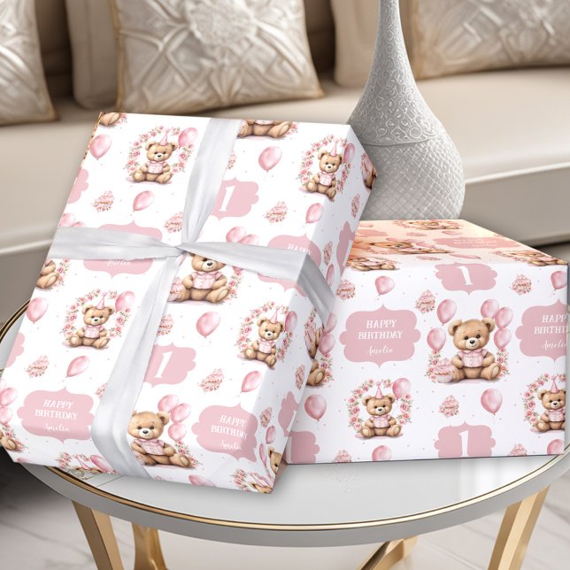 Presente Papel de enrolamento do nome do primeiro aniversar (Cute Bear Pink 1st Birthday Name Wrapping Paper)
