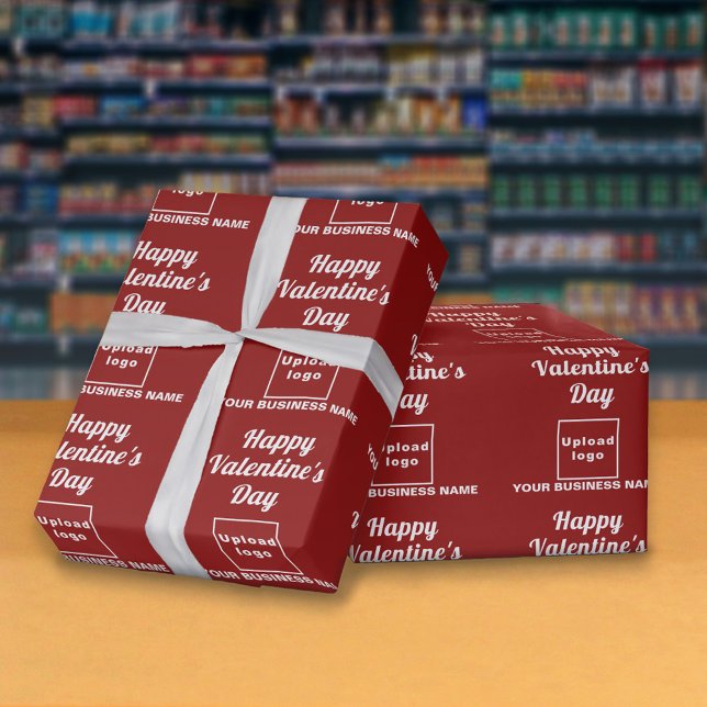 Presente Papel de enrolamento vermelho do Namorados comerci (Business name and logo with Happy Valentine's Day greeting on red wrapping paper in store.)
