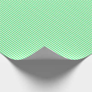 Presente Papel verde e branco da luz fina - das listras de