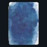 Presilha de tinta de aquarela azul personalizada<br><div class="desc">Capa de ipad moderna e na moda com fundo azul de aquarela. Personalize adicionando seu nome ou frase curta.</div>