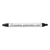 Caneta com provérbio latin (o conhecimento é o
