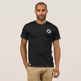 Preto básico do t-shirt dos homens dos marismas de